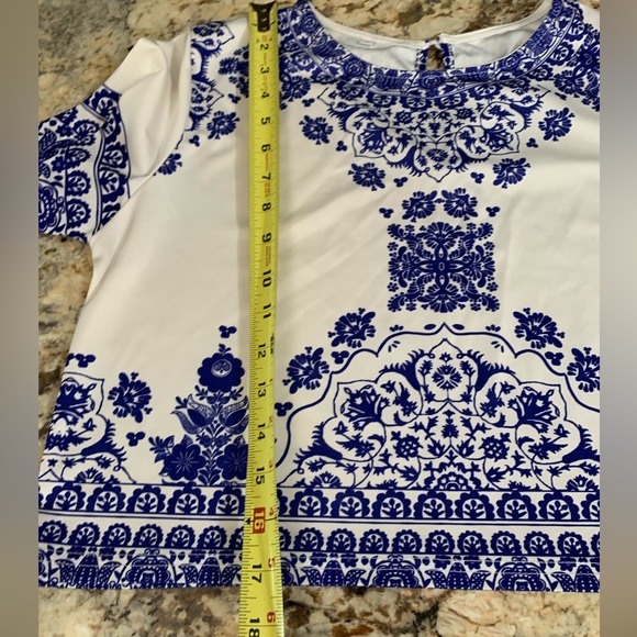 Super cute women’s matching top and short set SZ LG blue white Mediterranean - Picture 6 of 11